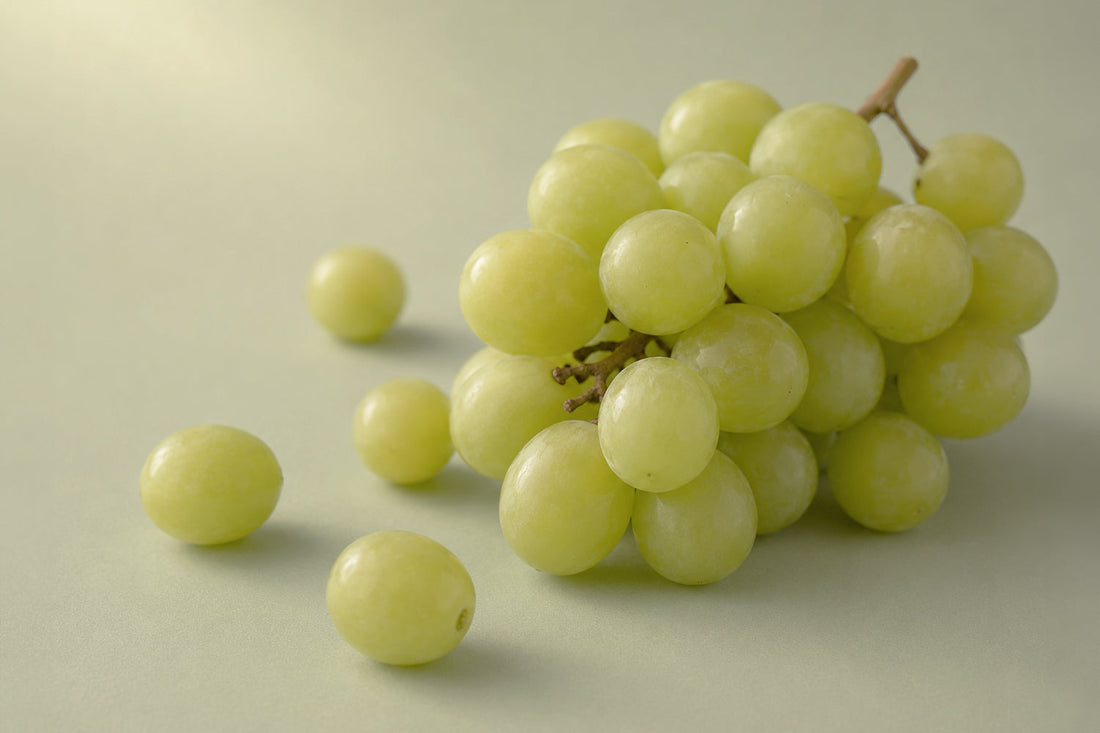 Uvas y gatos: ¿pueden los felinos comer esta fruta?