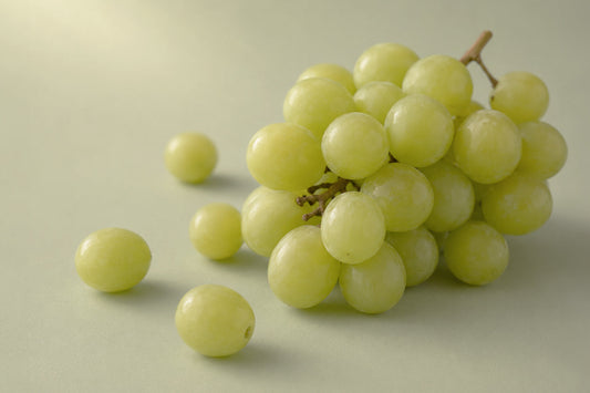 Uvas y gatos: ¿pueden los felinos comer esta fruta?